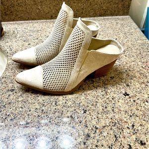 Coconuts by Matisse Off-White Booties